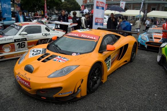 McLaren mp4-12c
